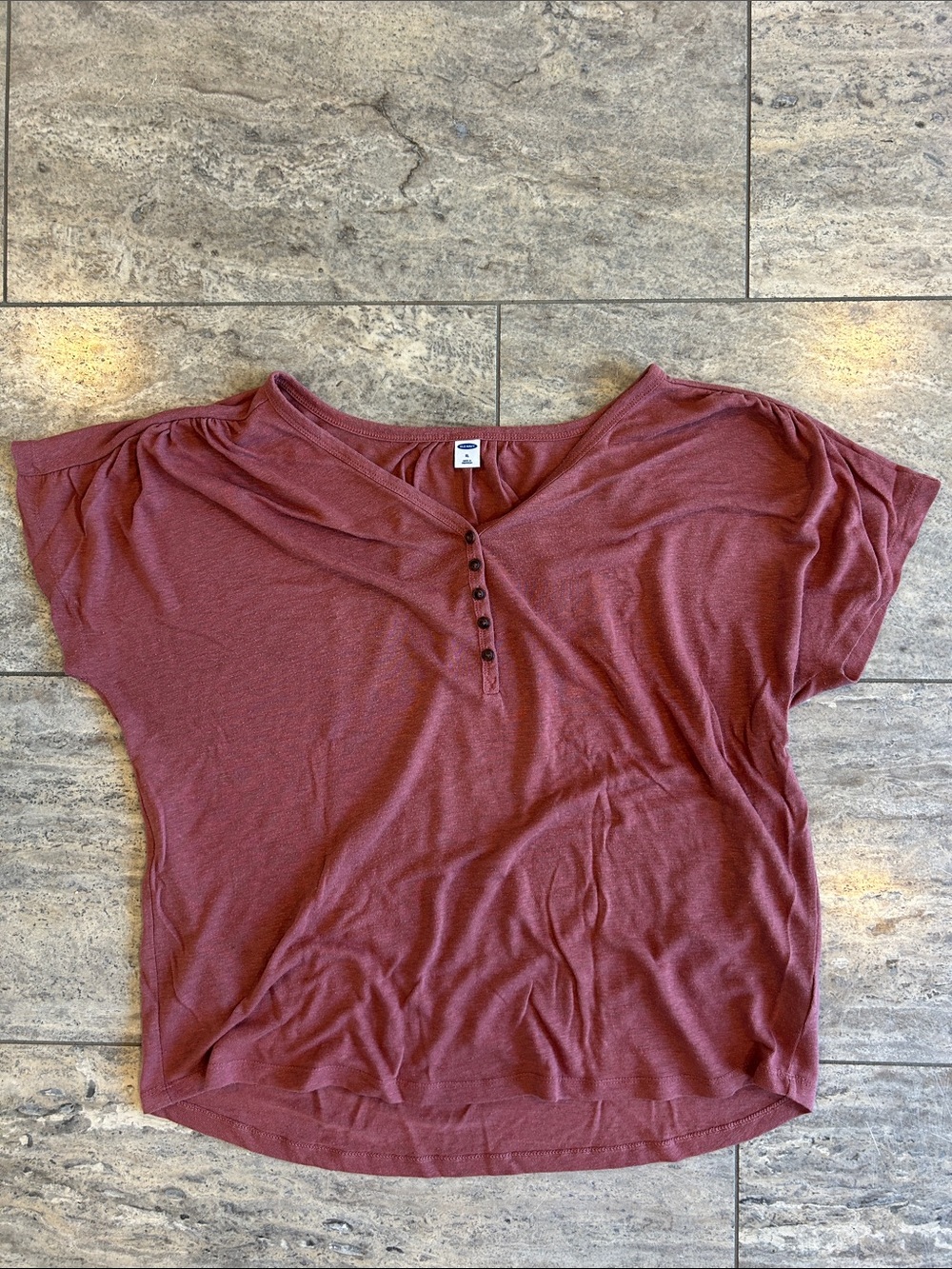 Old Navy Women's Short-Sleeve V-Neck Button Top - Maroon